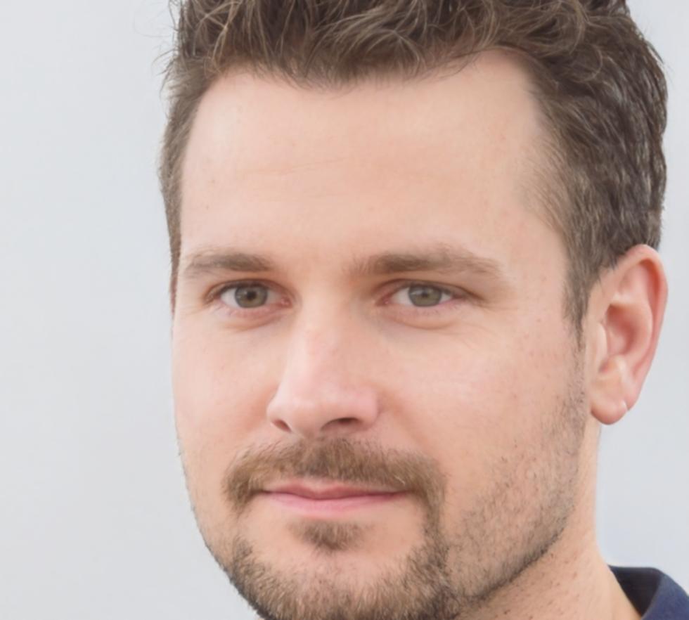 Portrait of Callum explaining his approach to budgeting